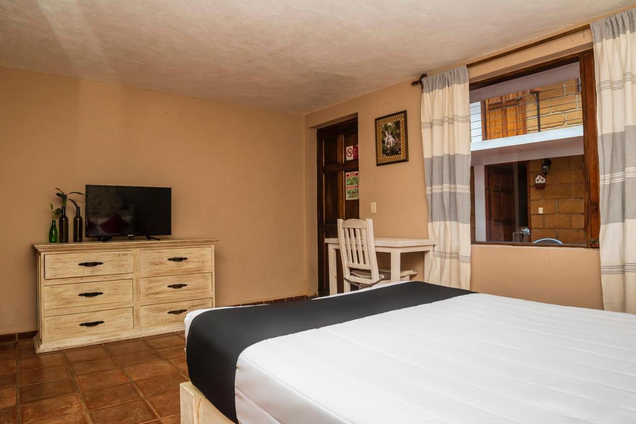 Rincon Sonado, Hotel Valle de Bravo